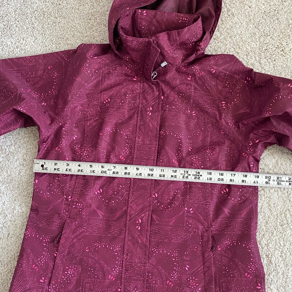 Eddie Bauer Berry Hooded Rain Jacket Outdoor, Hiking, Adventure, Ski - Picture 7 of 8